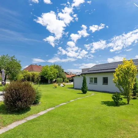 Apartment Stilvolles Fuer Sechs Personen Unterburg am Klopeiner See